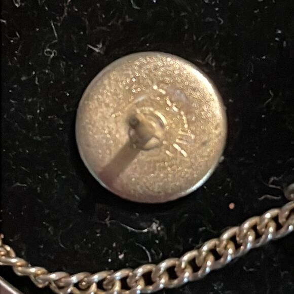 Vintage-1950s-Swank gold tone diamond etched tie tack/tie pin with safety chain - Picture 6 of 10